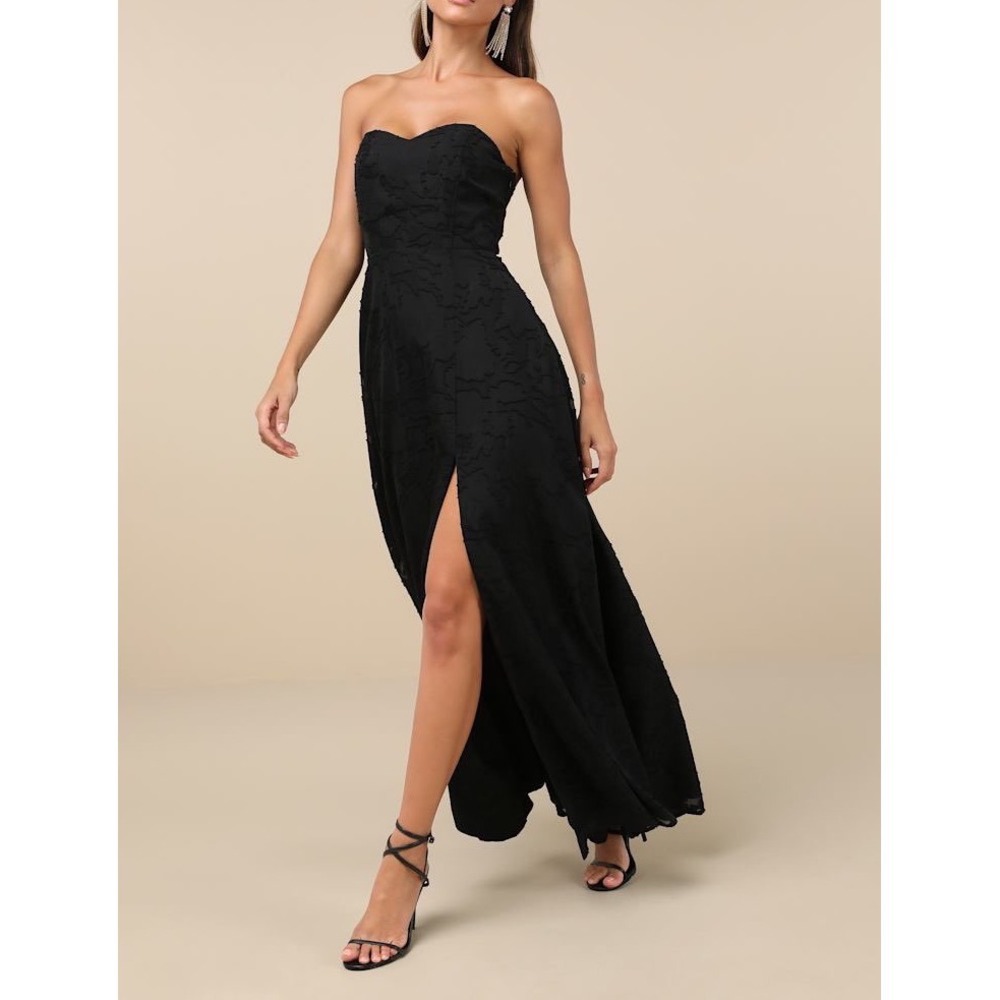 NWT Lulus Garden of Romance Black Floral Burnout Strapless Maxi Dress Small - Picture 1 of 10